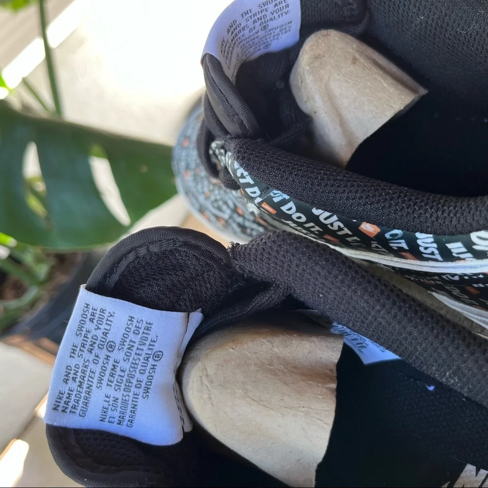 NIKE- Air Force 1 Low - Picture 3 of 6